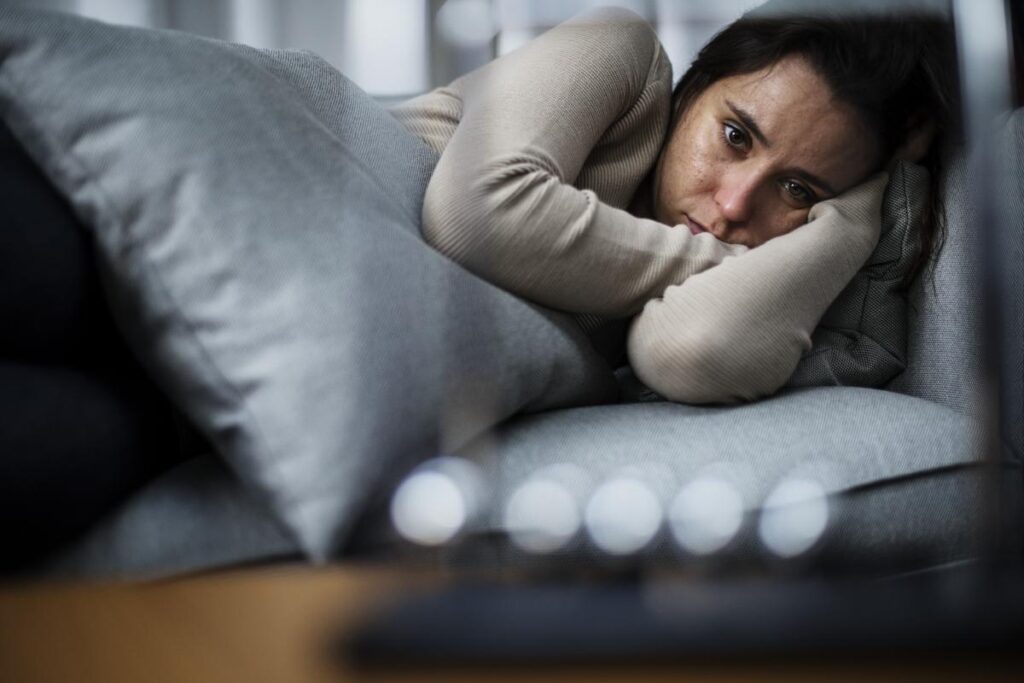 women laying in bed